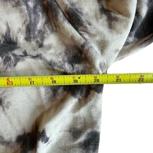 Lush Mock Neck Long‎ Raglan Sleeve Sweatshirt Gray Stone Tie Dye Medium - Picture 6 of 9